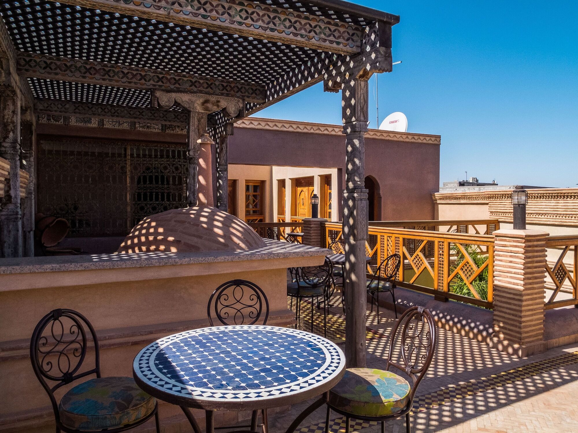 Riad Tigmi Kenza ティーズニート エクステリア 写真